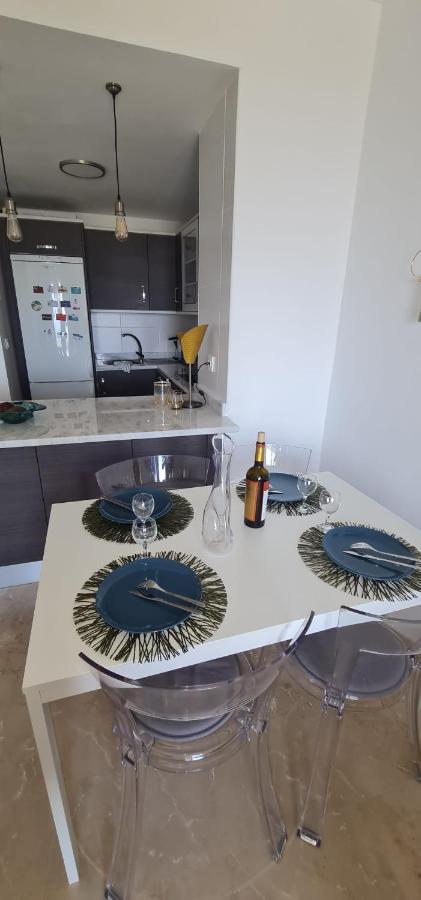 Small Oasis - Appartement 6 Personnes 马尼尔瓦 外观 照片